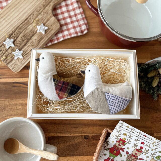 選べるギフト＊小鳥の鍋つかみ2個セット | iichi 日々の暮らしを