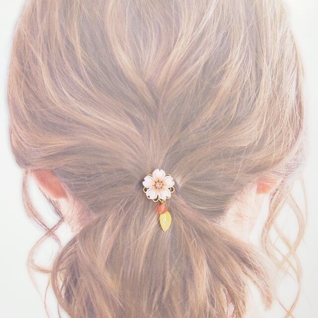 桜のヘアゴム ～花の宴～ （ つまみ細工＊受注制作 ） | iichi 日々の