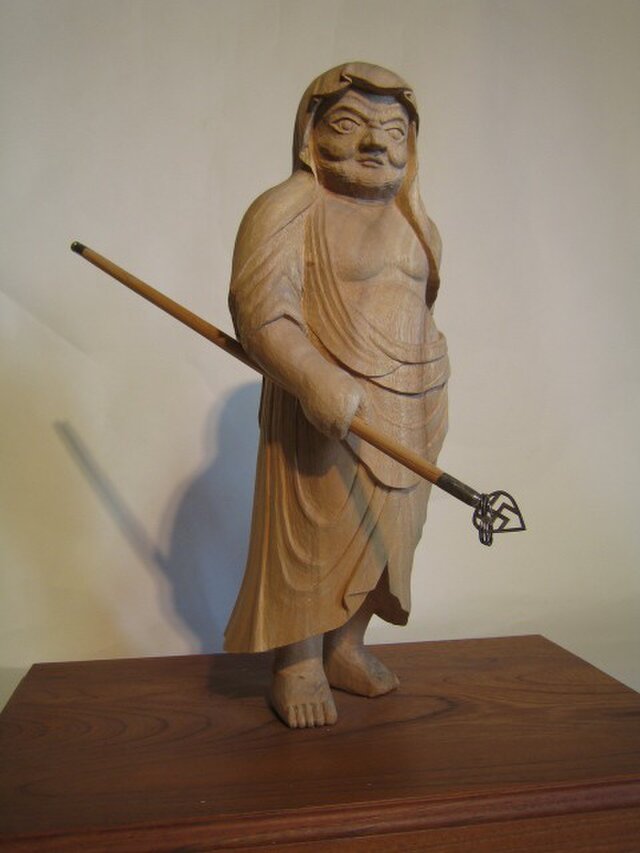 達磨大師（無彩色一木彫） | iichi 日々の暮らしを心地よくする