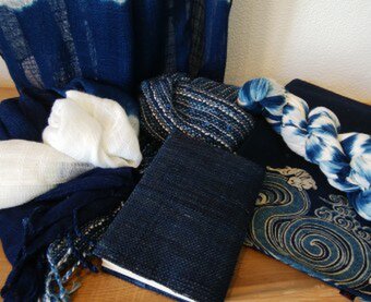 再販・藍染タペストリー | iichi 日々の暮らしを心地よくする