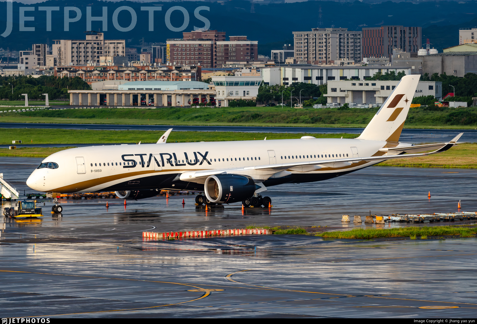 B-58501 | Airbus A350-941 | Starlux | Jhang yao yun | JetPhotos