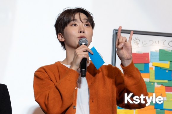 PHOTO】SEVENTEEN スングァン、日本で神対応！満面の笑みで550人の