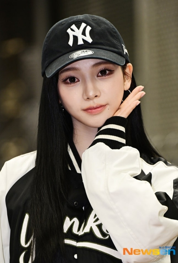 PHOTO】aespaのKARINA、ブランド「MLB」のイベントに出席（動画あり