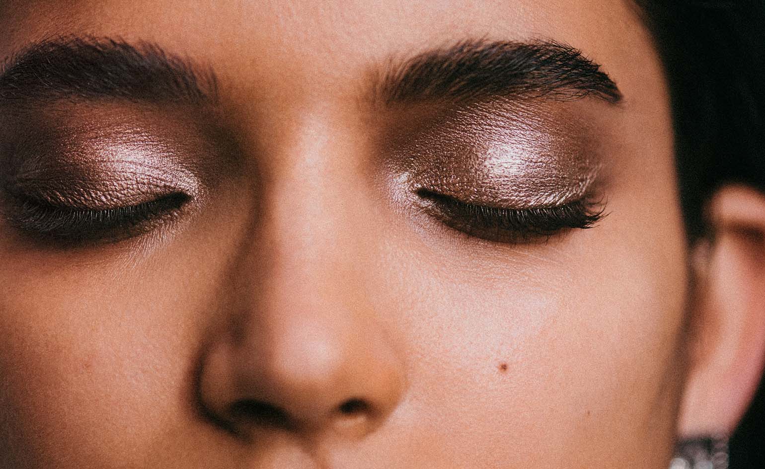 Chanel make-up: How to use the new Chanel Tweed eyeshadow | Wallpaper*