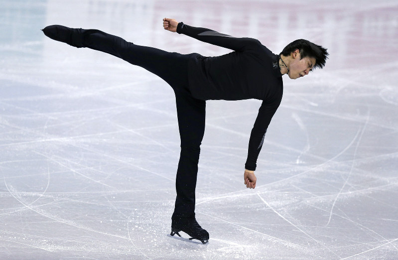 世界フィギュア：テン妨害？羽生が怒りあらわ | 毎日新聞