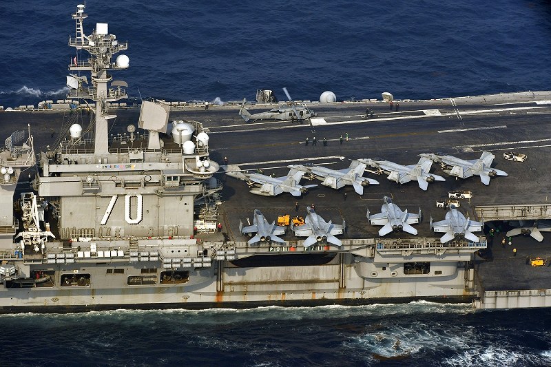 米原子力空母：「カール・ビンソン」日本海に [写真特集9/9] | 毎日新聞