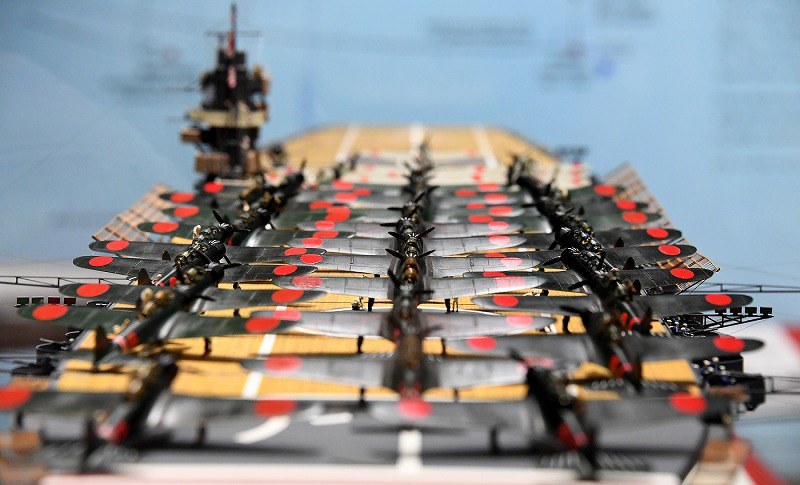 eye：真珠湾・アリゾナ記念館 水面に光る黒い涙 [写真特集2/9