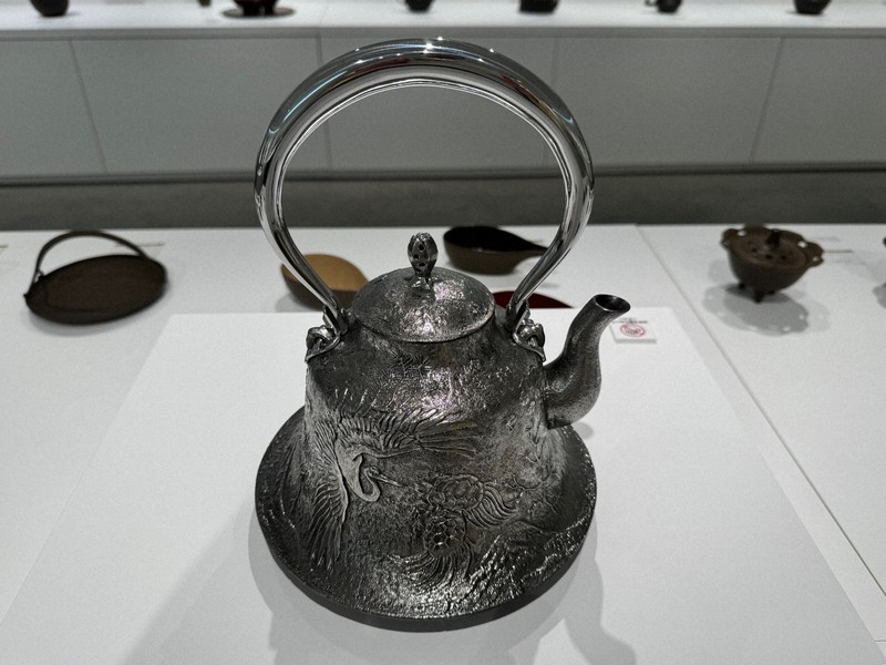 盛久イズム」感じて 南部鉄器工房の老舗が盛岡で20年ぶり展覧会 | 毎日新聞