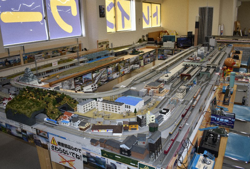模型鉄」天国 Nゲージの大迫力ジオラマ、一般利用も 奈良 | 毎日新聞