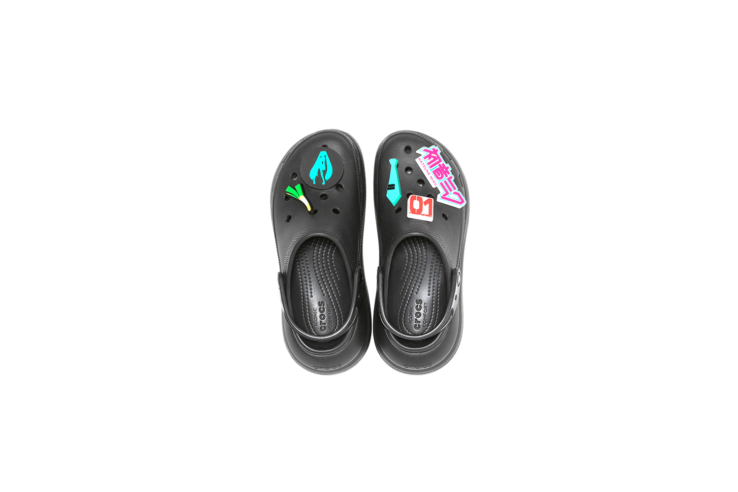初音ミク × Crocs™が3月7日より伊勢丹新宿店で先行発売