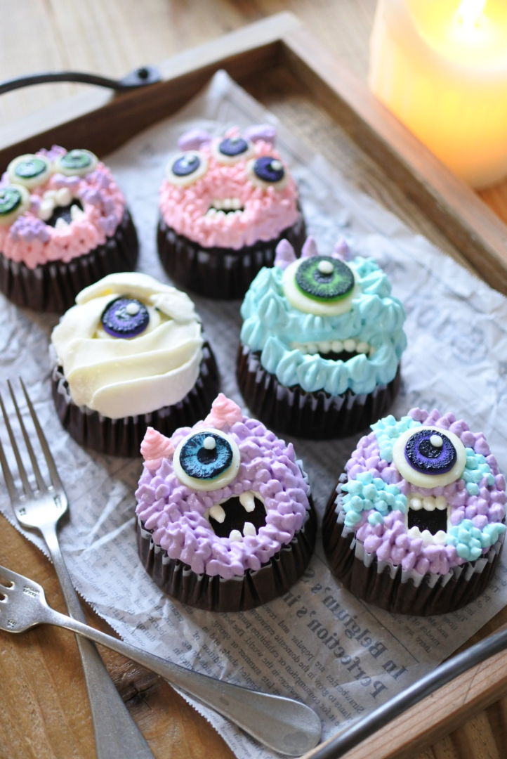 こう見えて○○味！ハロウィンにモンスターカップケーキ【𝙵𝚞
