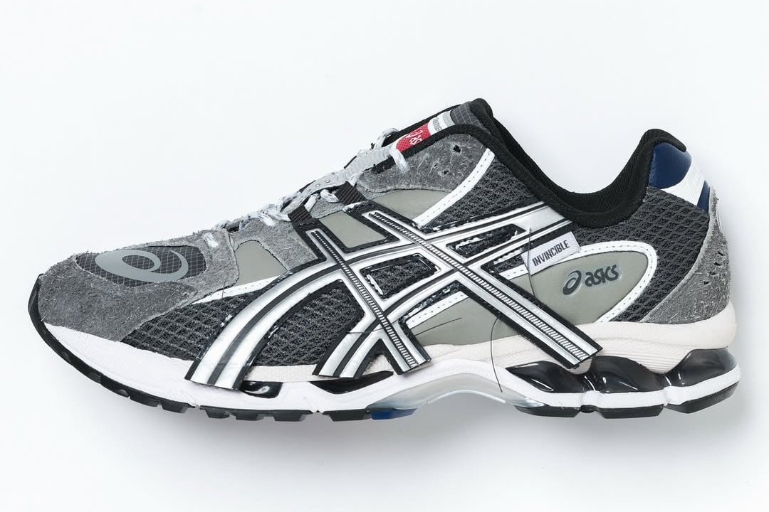 10/30発売｜Invincible × Asics GEL-Nimbus 10.1 