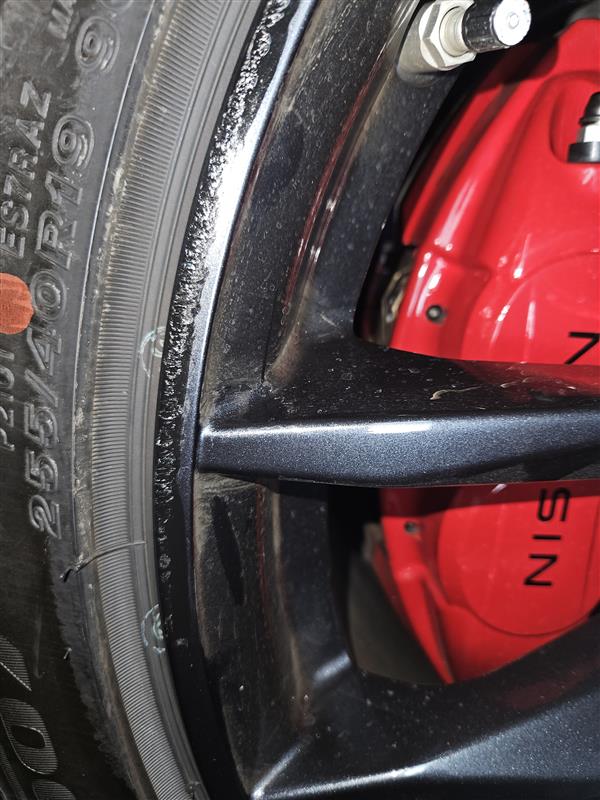 ホイールのガリ傷補修（日産 フェアレディZ・RZ34）by 琉璃祭 - みんカラ