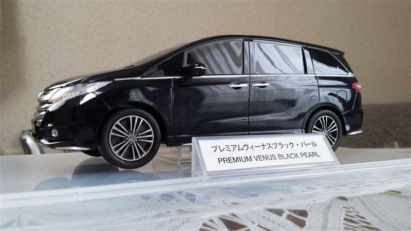 ホンダ(純正) オデッセイRC カラーサンプル のパーツレビュー