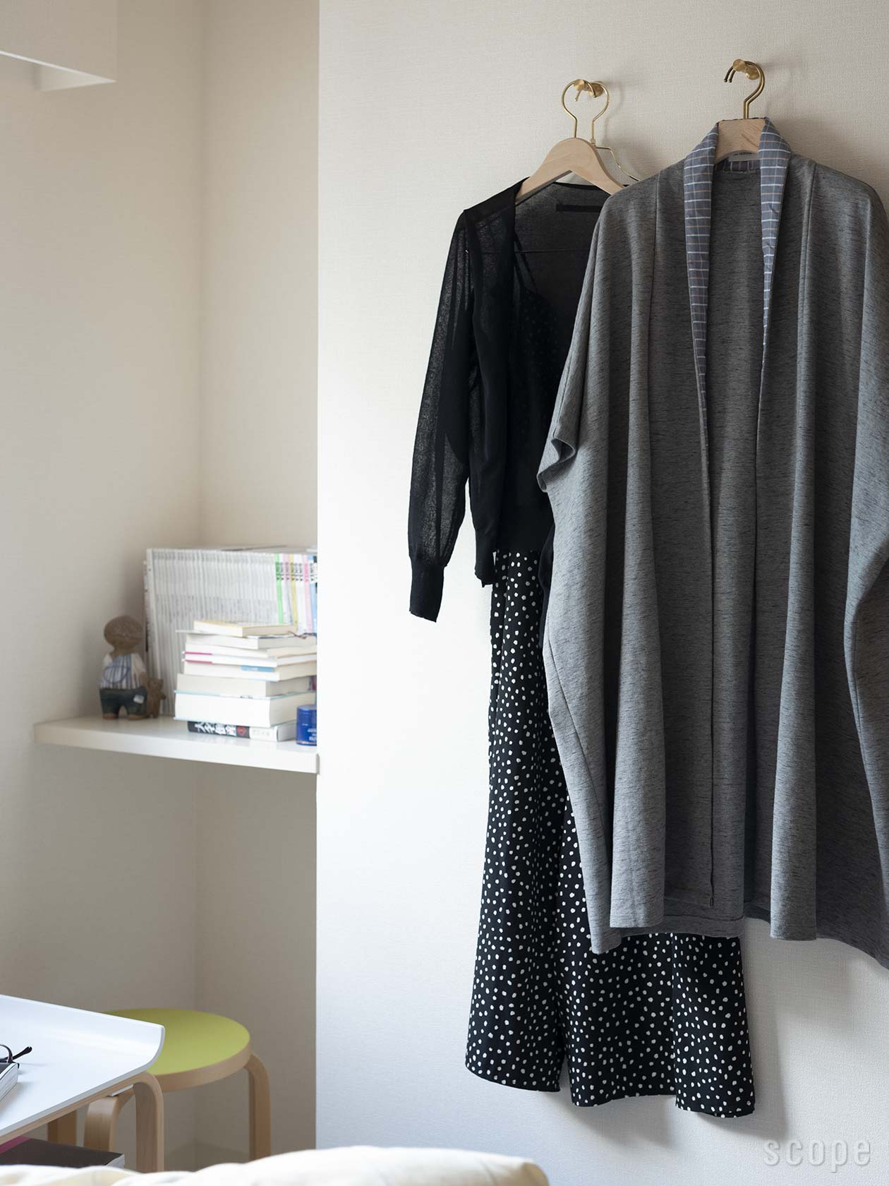 真鍮フック2型｜服もタオルも掛けやすいロングタイプ｜SCOPE