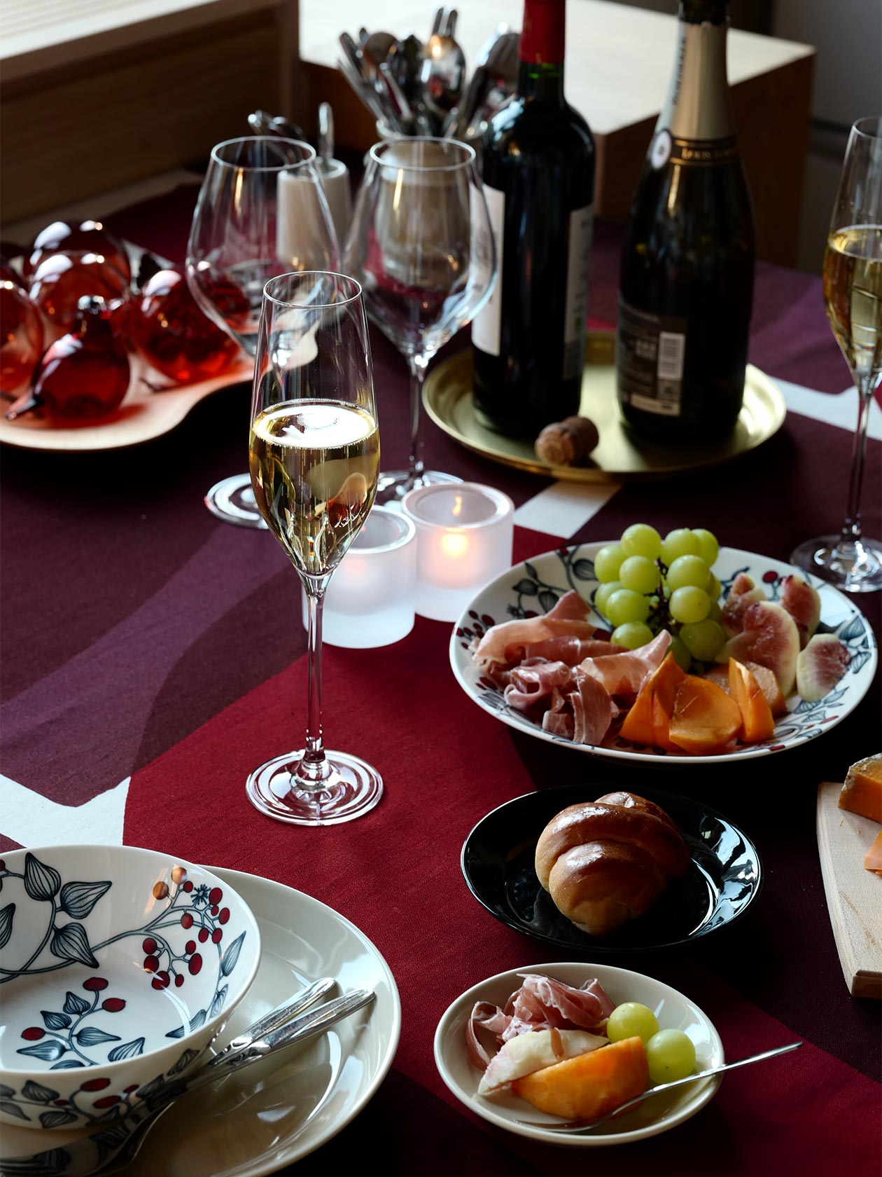 【新品】SCOPE Slowpe Slice ワイン 190cm テーブルクロス 販売終了】Slowpe<br>Slice ワイン