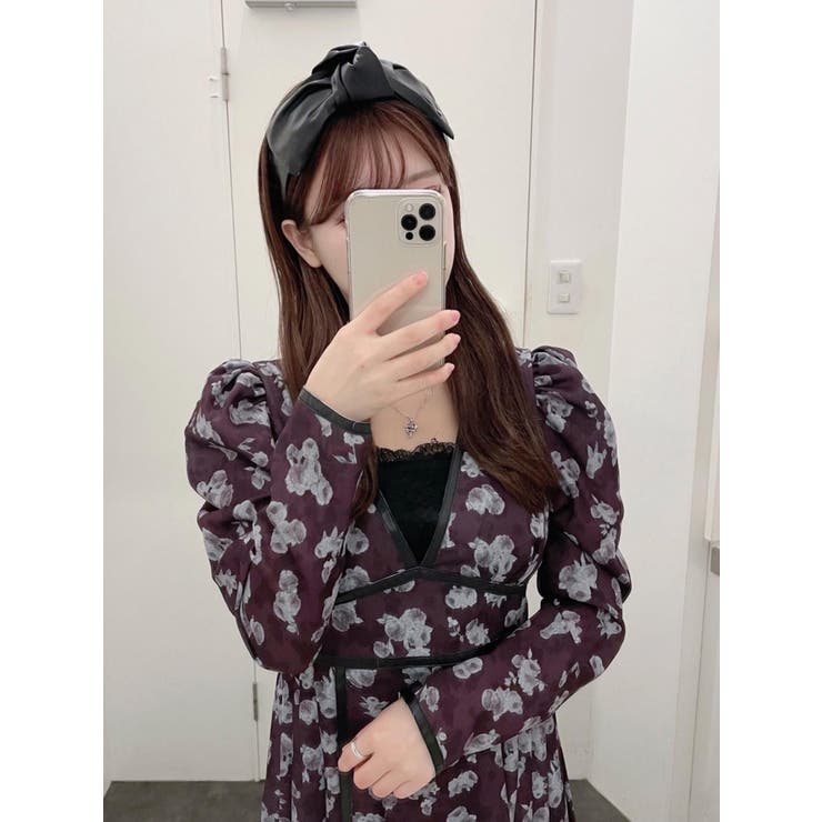 フラワープリントVネックワンピース[品番：MKSW0039421]｜EATME