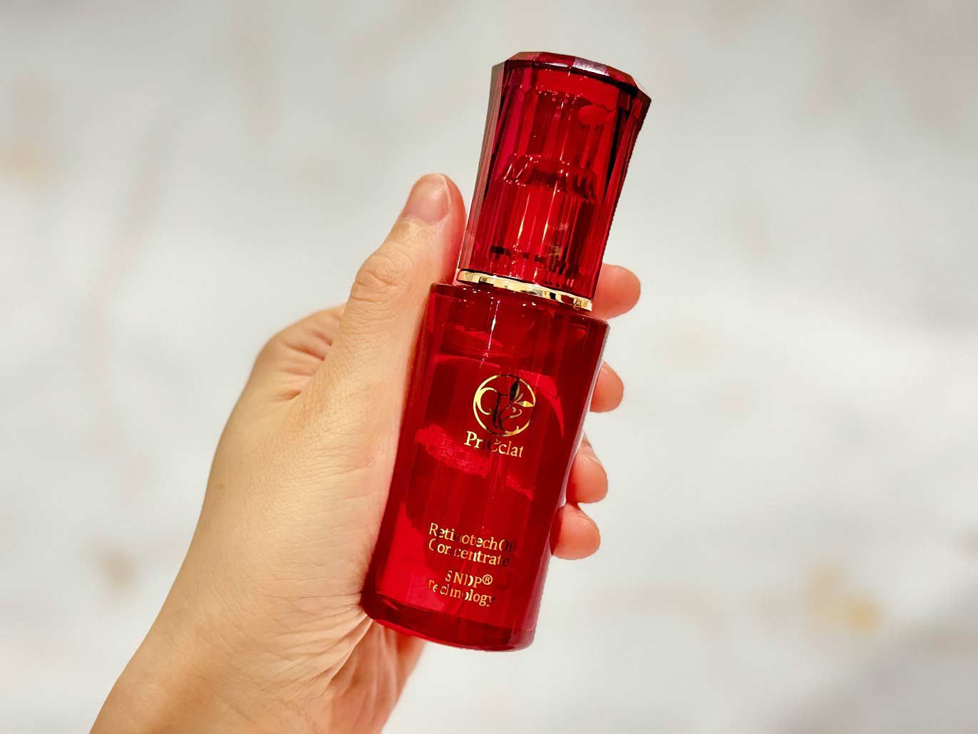 ハリ艶肌へ！洗顔後のオイル美容液を試してみました♪ – スギ薬局