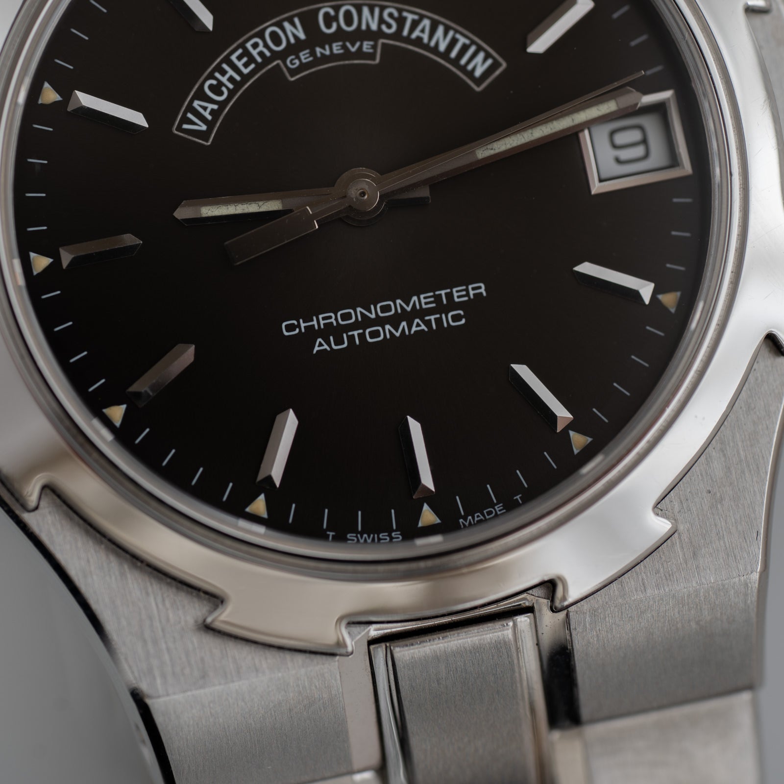 ヴァシュロン・コンスタンタン オーヴァーシーズ Ref.42050 ミッド