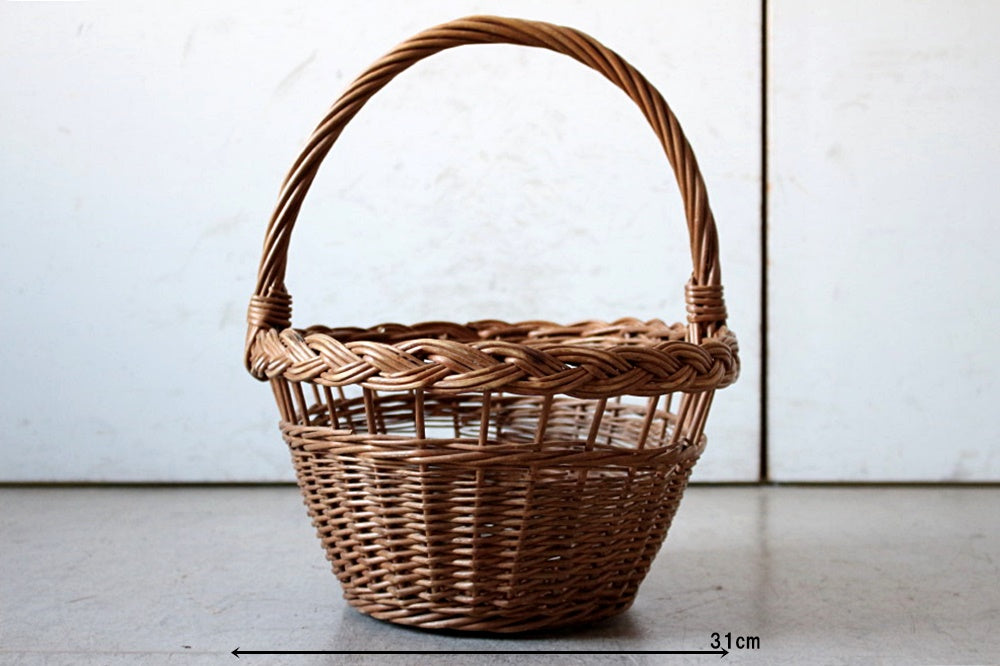 しっかりした作りが魅力のバスケット（深さ18cm） イギリス