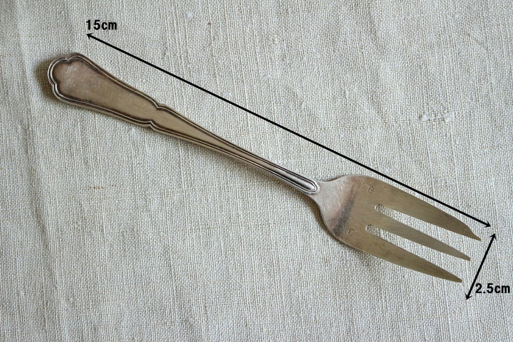 実用的なシルバープレートデザートフォーク フランスアンティーク