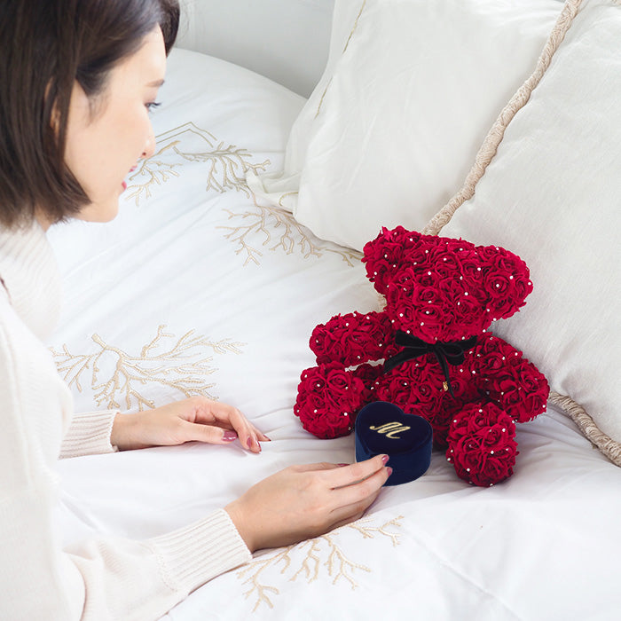 枯れないバラでつくるテディベア｜365本が意味する“永遠の愛”｜メリア