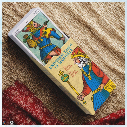 ユニバーサル・タロット・オブ・マルセイユ Universal Tarot of