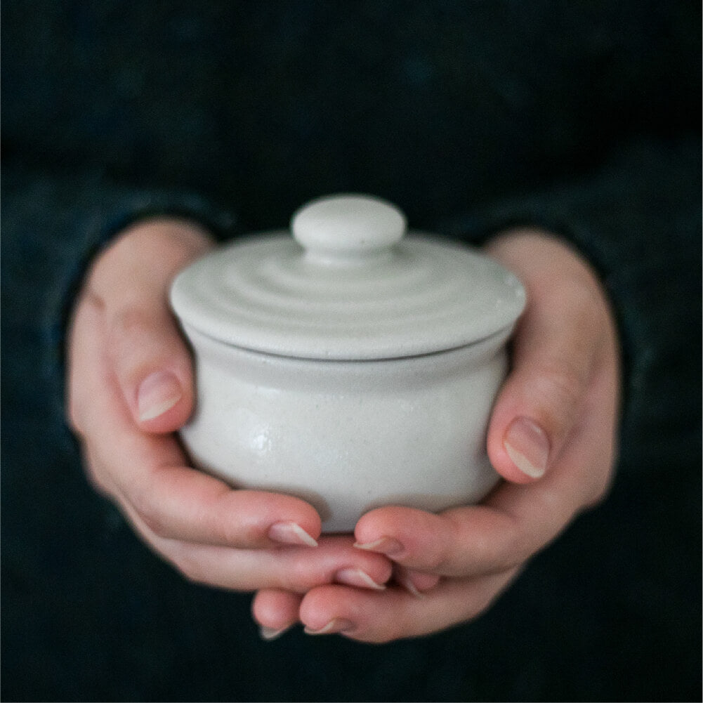 弥満丈欅窯 ふた付かめ（2合）白 ｜のレン神楽坂【公式通販】発酵