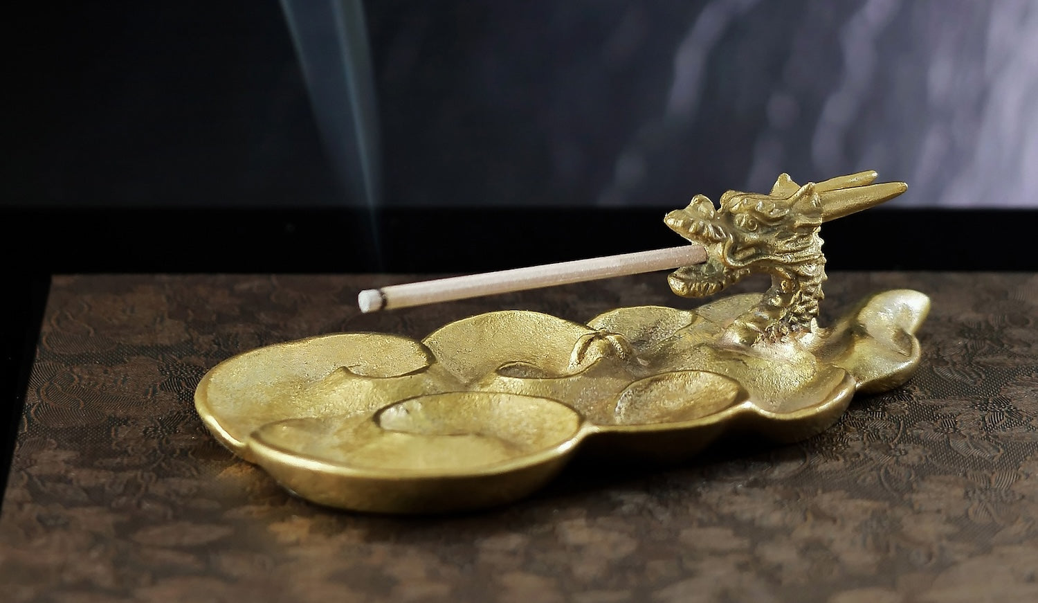 松美堂 高岡銅器｜香立・香皿・花器の伝統工芸品通販【日本工芸堂】