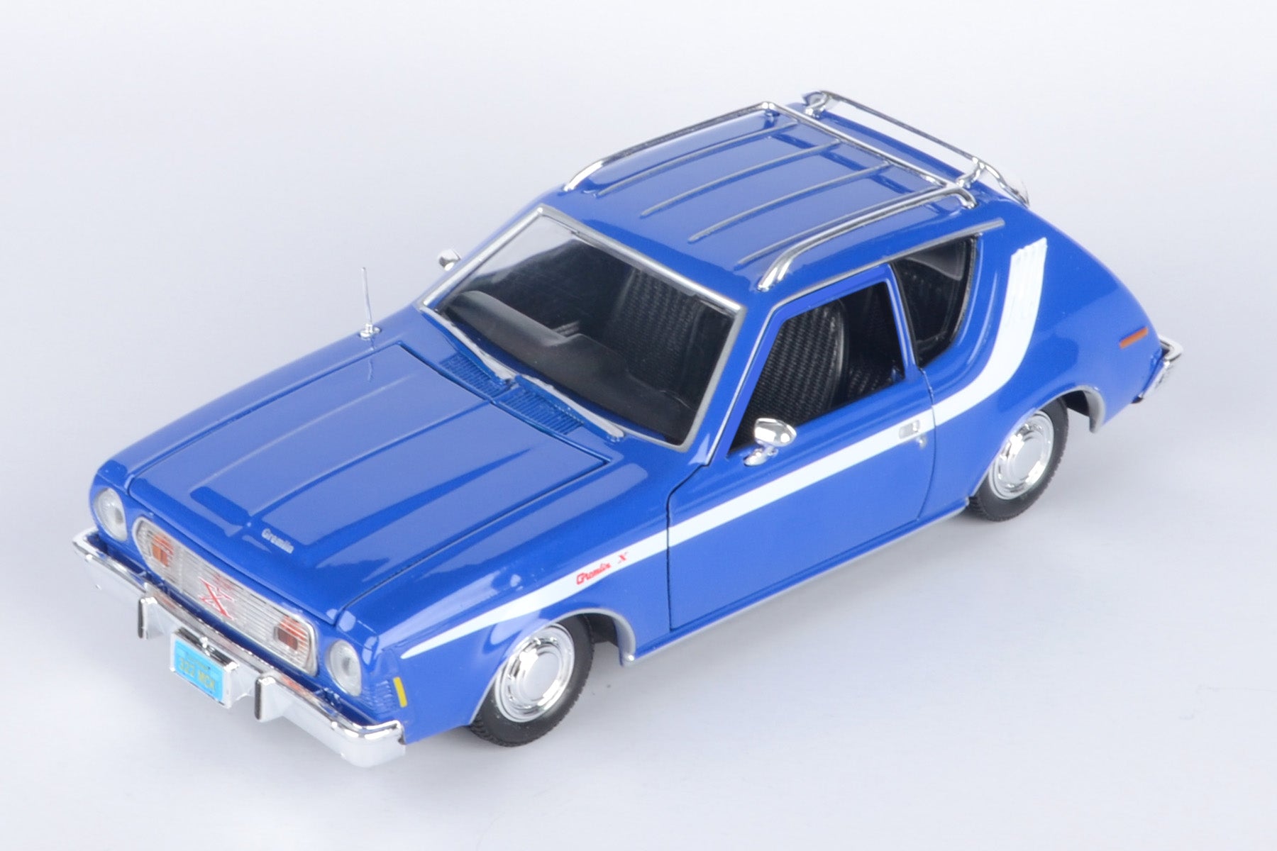 MOTORMAX 1974 AMC GREMLIN X 1:24 SCALE DIECAST FORGOTTEN CLASSICS
