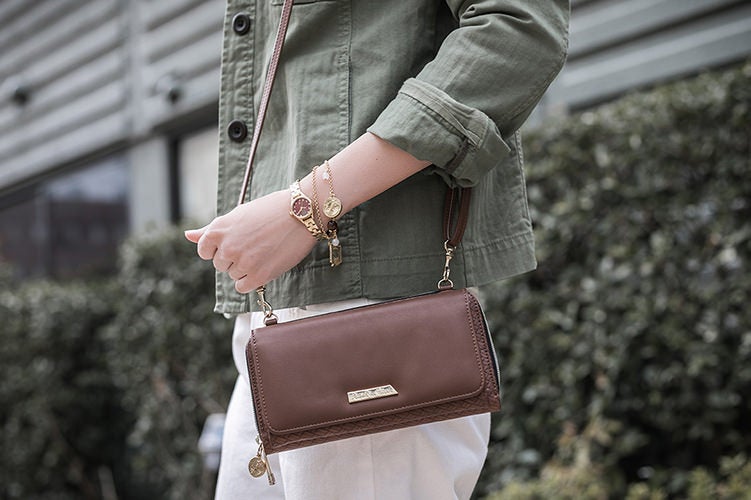 進撃の巨人』よりエレン&リヴァイをイメージした新作コラボアイテムが