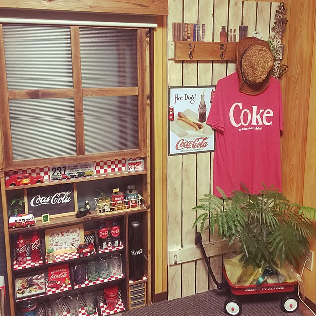 棚 コカコーラの商品を使ったおしゃれなインテリア実例 ｜ RoomClip