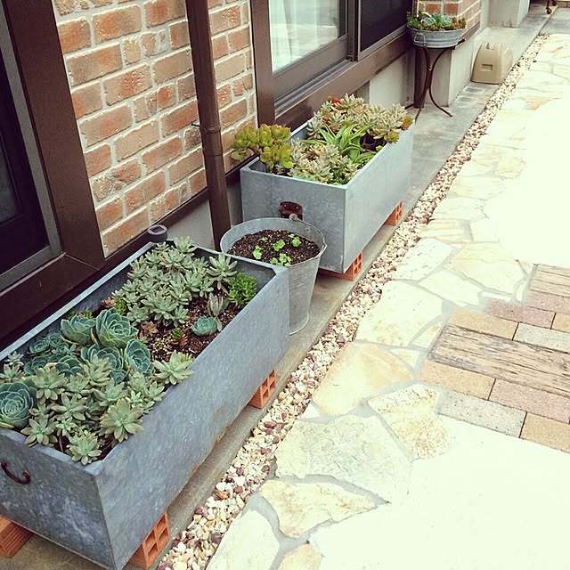 ブリキの衣装ケースのおすすめ商品とおしゃれな実例 ｜ RoomClip