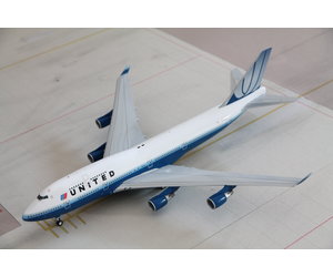 1:200 United Airlines 