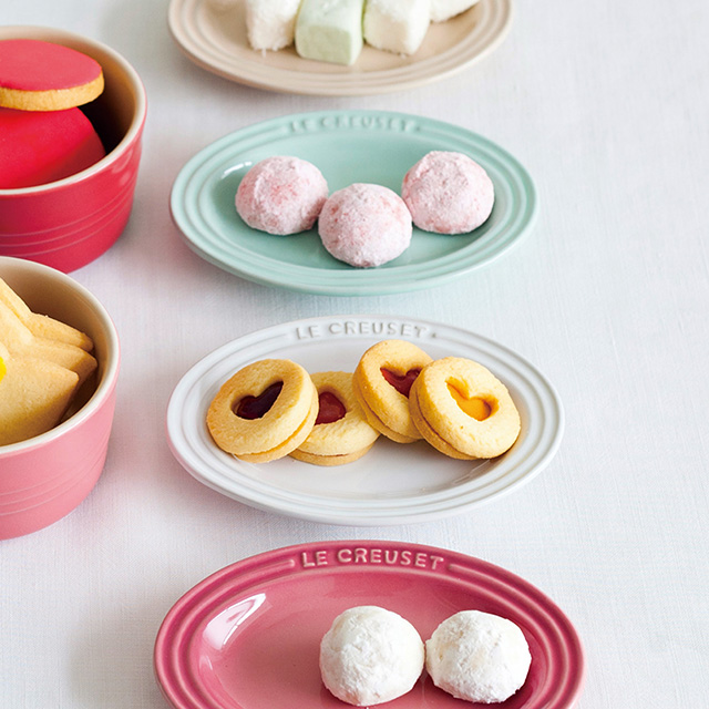 ル・クルーゼ[Le Creuset]のミニ・オーバル・プレート(5枚入り