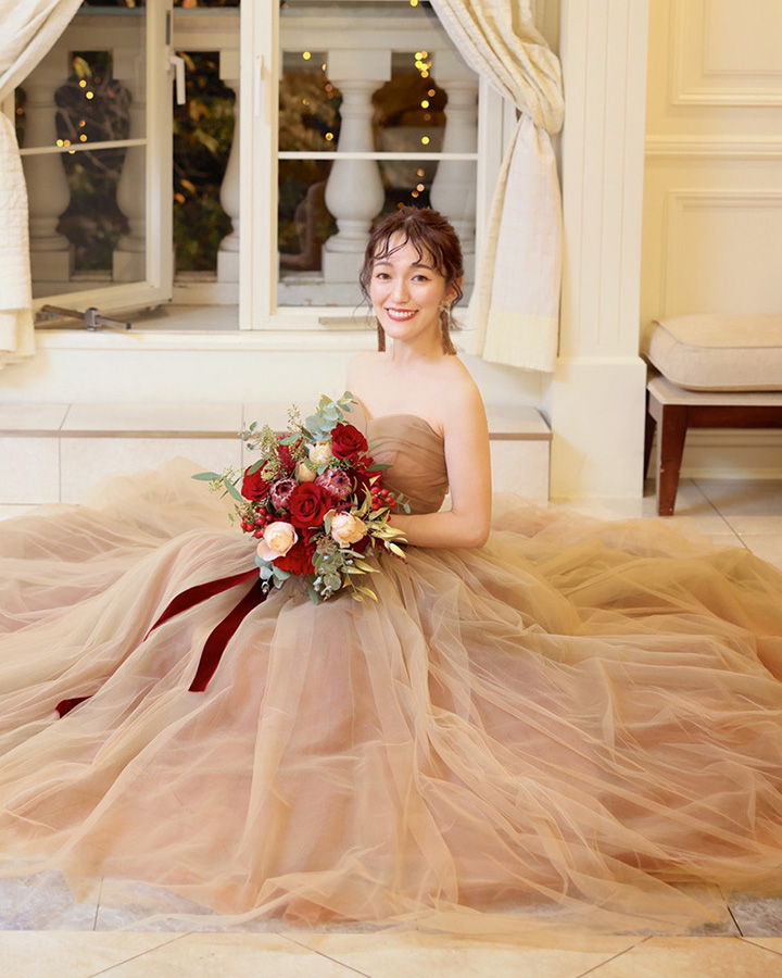 ゼクシィスタイリストの「推し」トレンドカラードレス 9Style [卒花