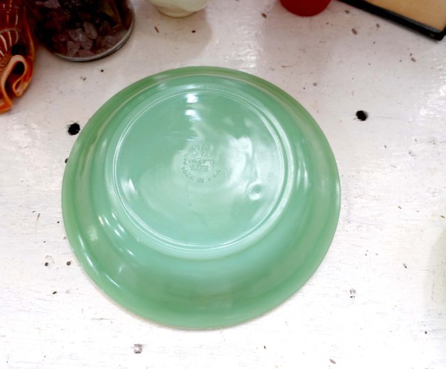 10%OFF】香港 ファイヤーキング60年代のアンティーク翡翠色透明ガラス