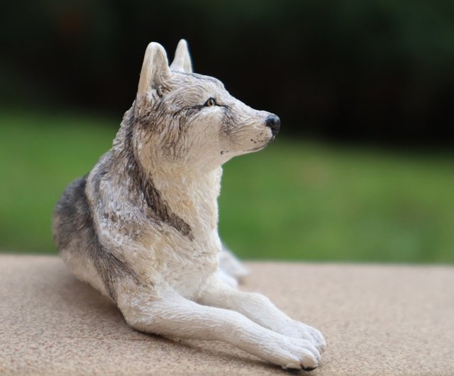 アゼルバイジャン オオカミ リアルな動物アート ユニークなフィギュア