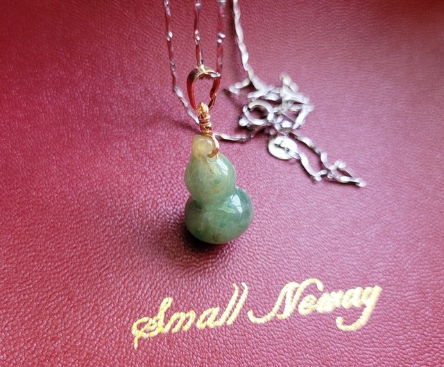 台湾 【自然】天然翡翠 半透明 黄緑色 浮遊模様 種水立体 ひょうたん