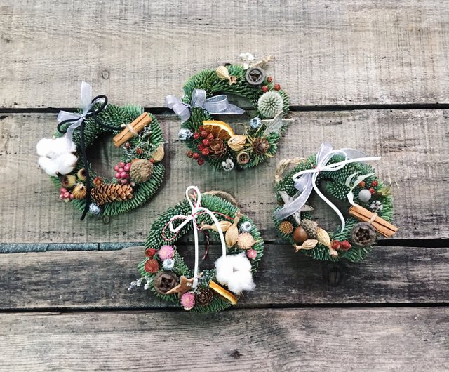 台湾 張Baozhen店[いい花]ドライミニクリスマスリースノーベルソン