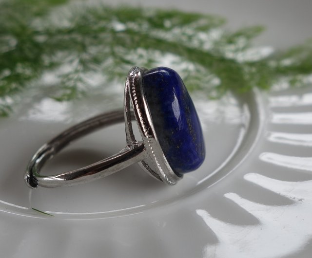 送料無料】台湾 天然ラピスラズリ リング 大粒 4.37g 帝王の青