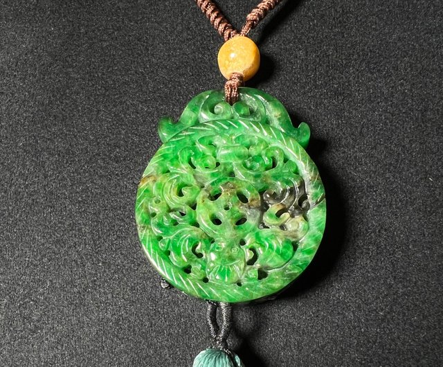 送料無料】台湾 古風 | 翡翠透かし彫り龍牌 fbbdjewelry - Pinkoi