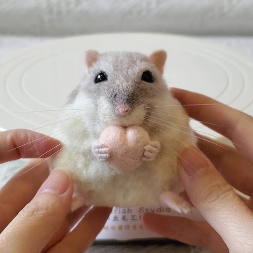 香港 【オーダーメイド羊毛フェルト】リアルハムスター Momofish