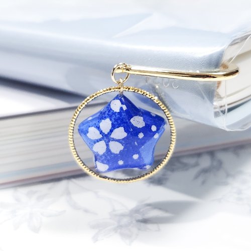 幸せを呼び込む・願いが叶う桜柄ラッキースターの和風ブックマーカー