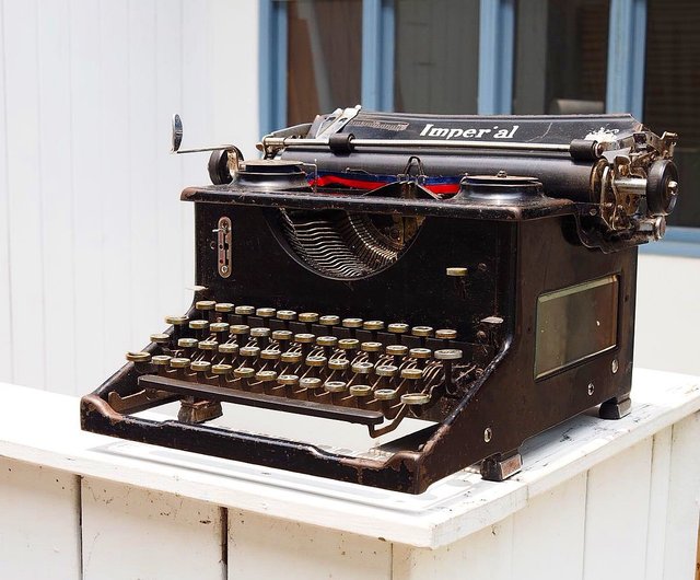 台湾 [販売済み]インペリアルアンティークタイプライター、1920年代