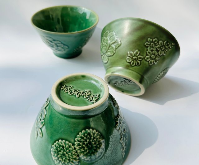 台湾 四季折々に咲く花々 台湾製 彩り豊かな陶器製レリーフダイニング