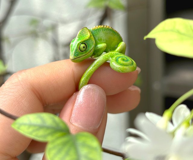 送料無料】タイ カメレオン グリーン リング, 手描きエナメル