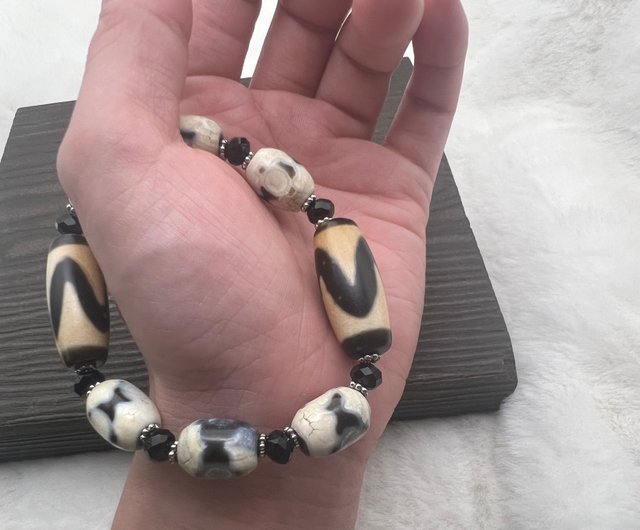 台湾 覚護 - 小年份 手工虎牙鶏骨白カルシウム化三眼天珠ブレスレット