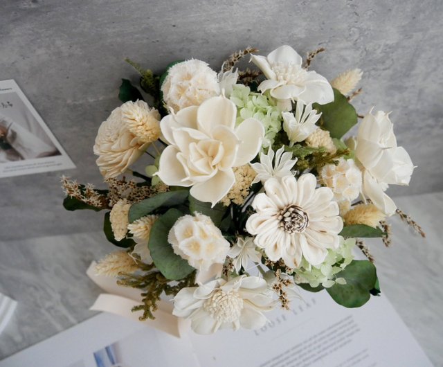 台湾 ナチュラル手束ねドライフラワーブーケ【ピュアホワイト