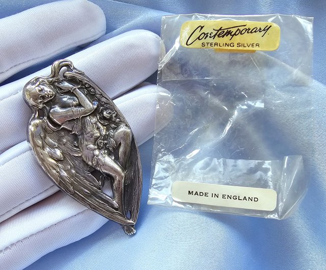 アールヌーボー様式 英国製925純銀 長髪の妖精 ブローチ／ピン